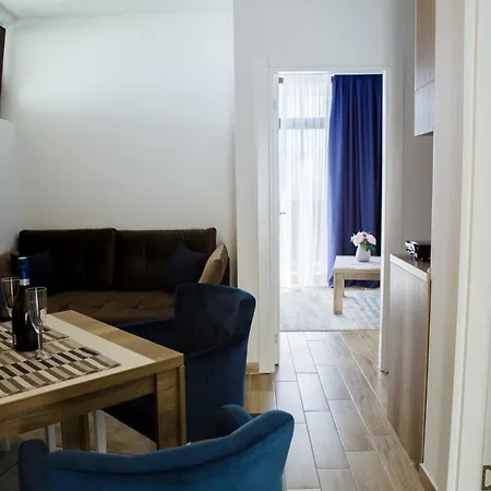 Dvori Sky View E13 - Free Private Parking 카파오닉