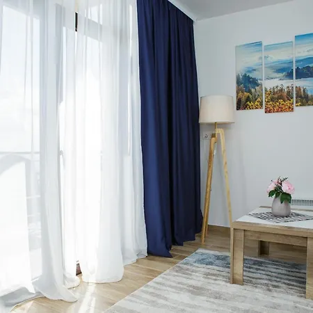 아파트 Dvori Sky View E13 - Free Private Parking