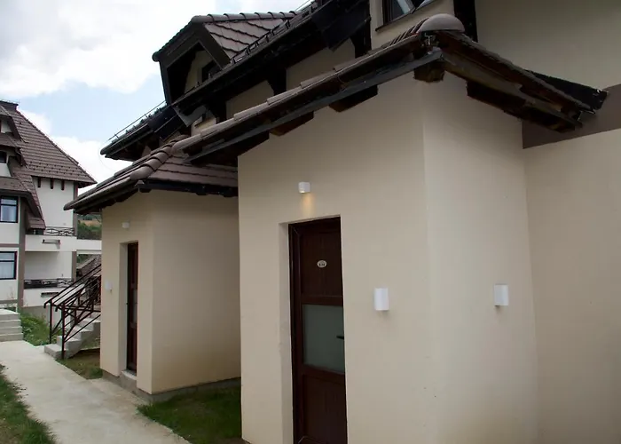 Dvori Sky View E13 - Free Private Parking * 科帕奥尼克