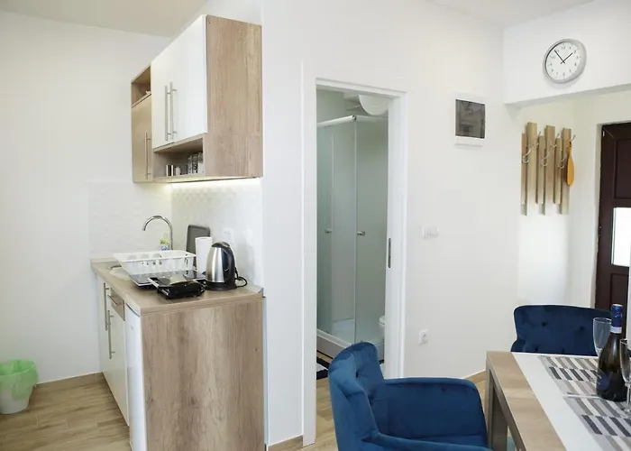 公寓 Dvori Sky View E13 - Free Private Parking *