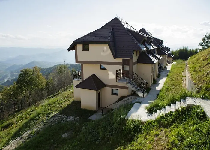 Dvori Sky View E13 - Free Private Parking 公寓 *